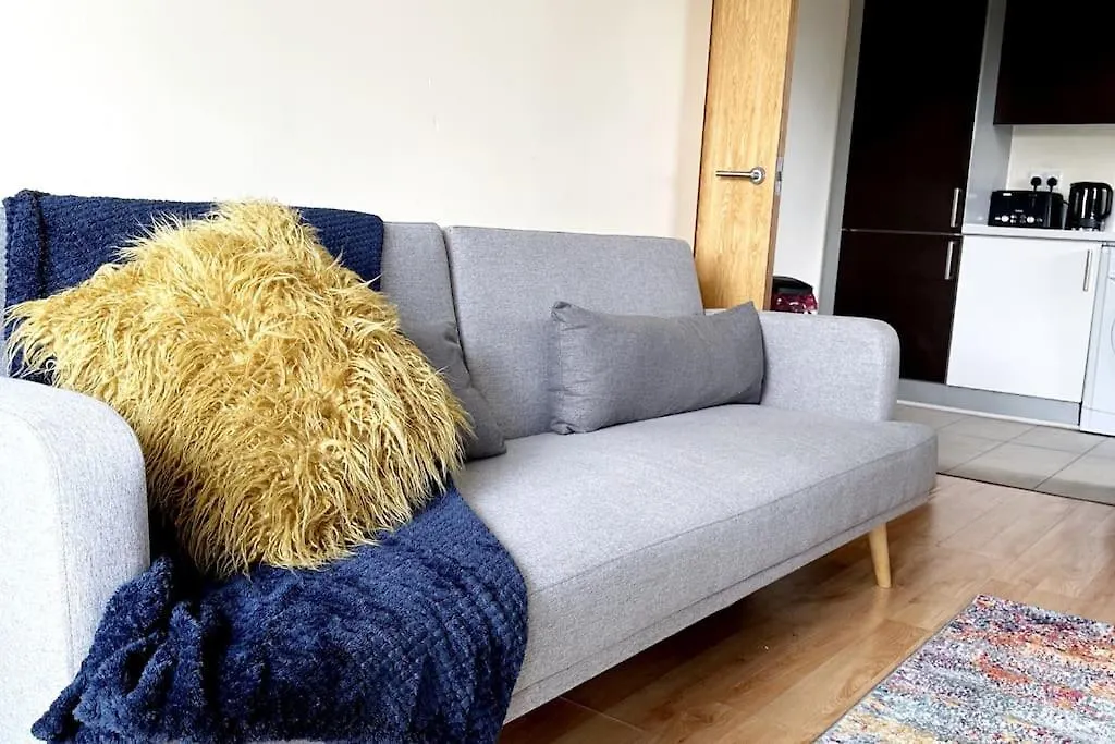 Cosy 2 Bed Apartment 5 Min Walk From London Tube Station Ilford