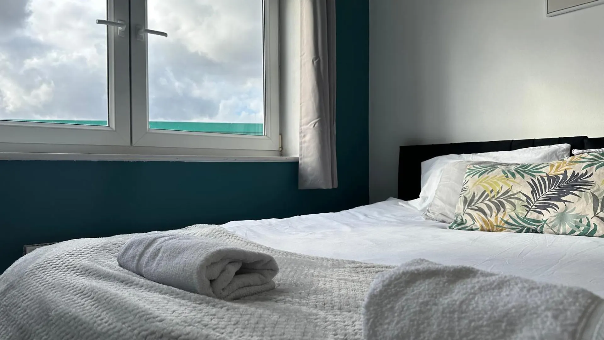 Cosy 2 Bed Apartment 5 Min Walk From London Tube Station Ilford