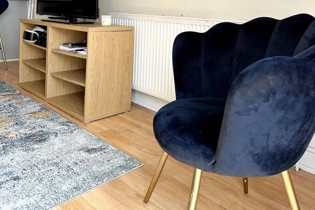 Cosy 2 Bed Apartment 5 Min Walk From London Tube Station Ilford
